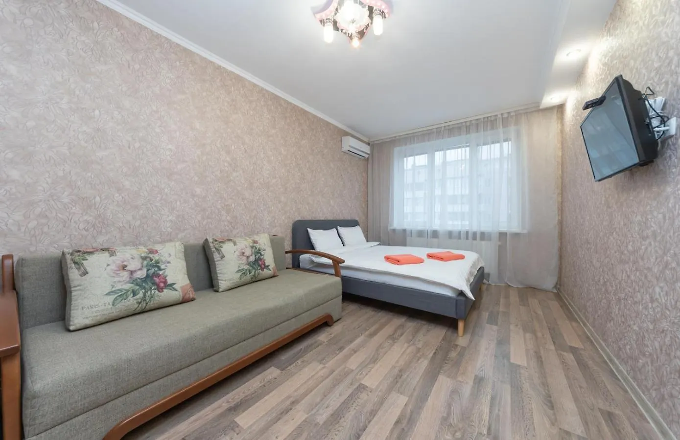 Apartments Near Poznyaki Station Kiev 0*,  Ucrânia